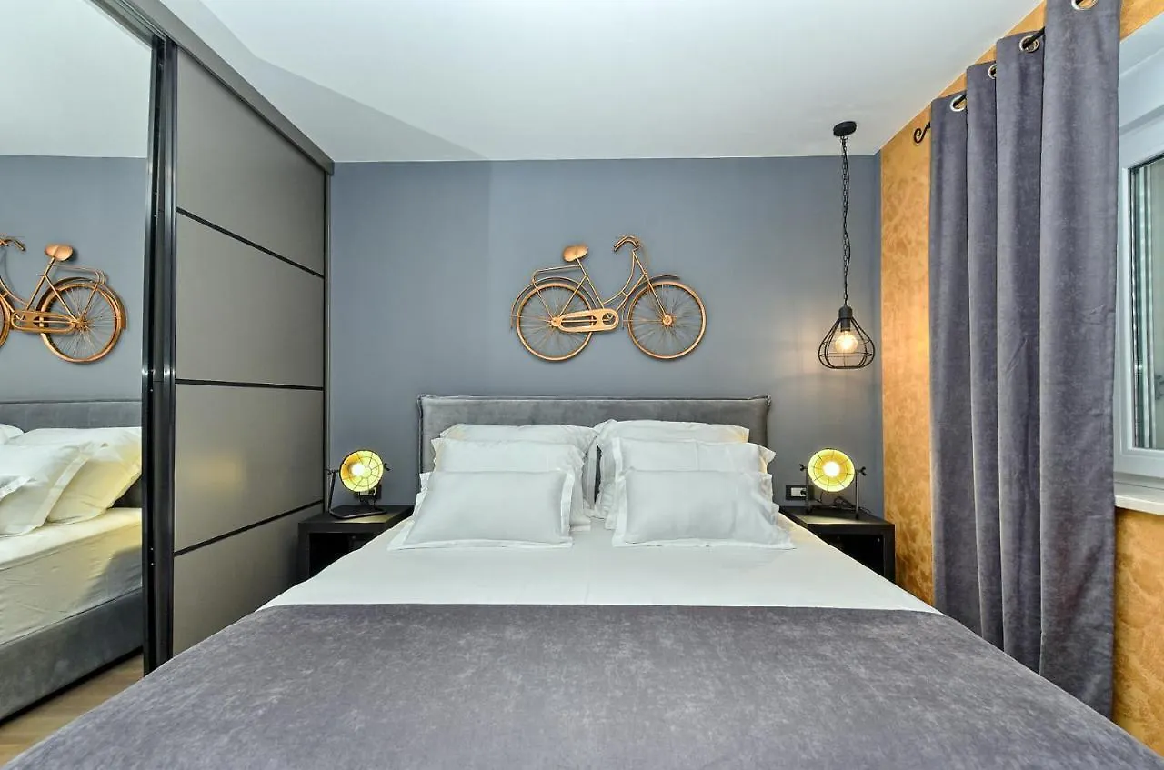 Apartment Art Spa Zeus Pula