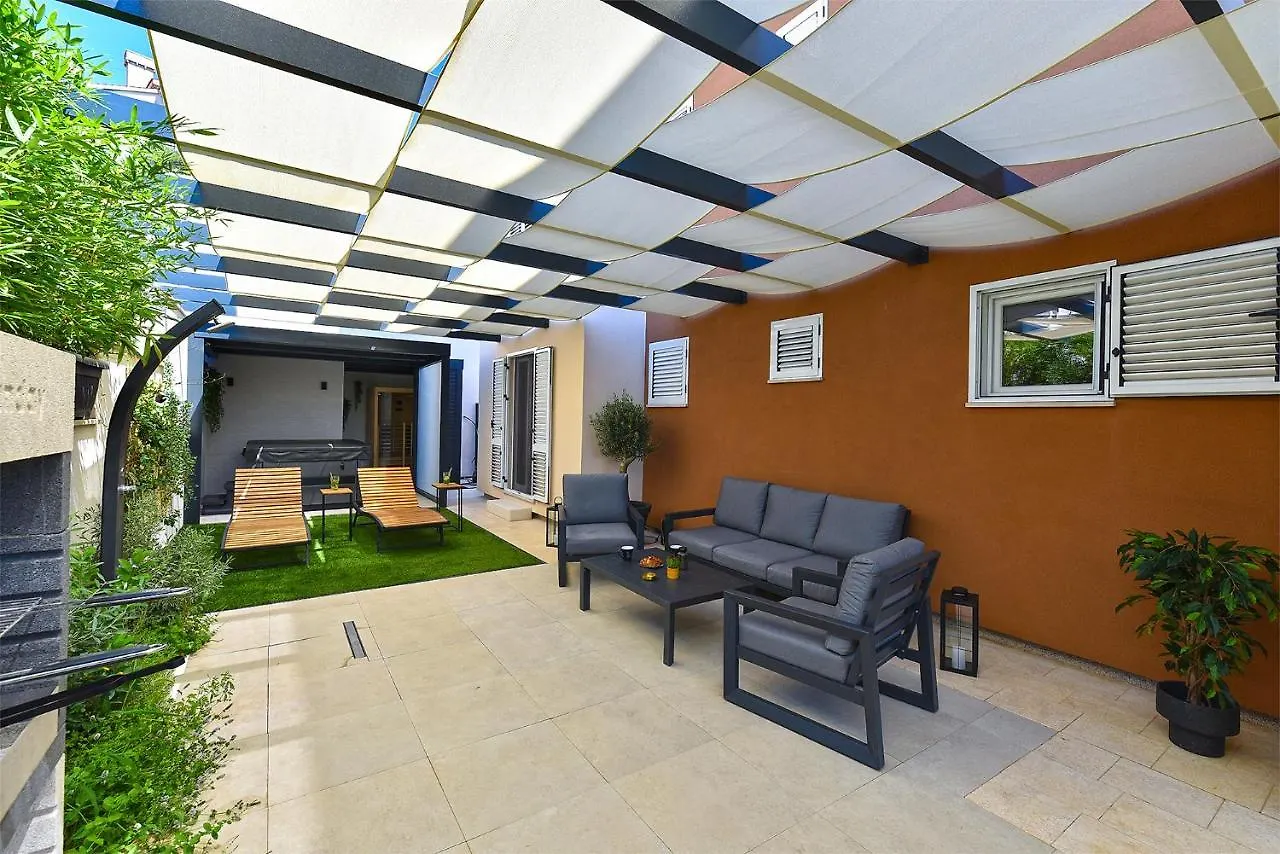 Art Spa Zeus Pula 0*,